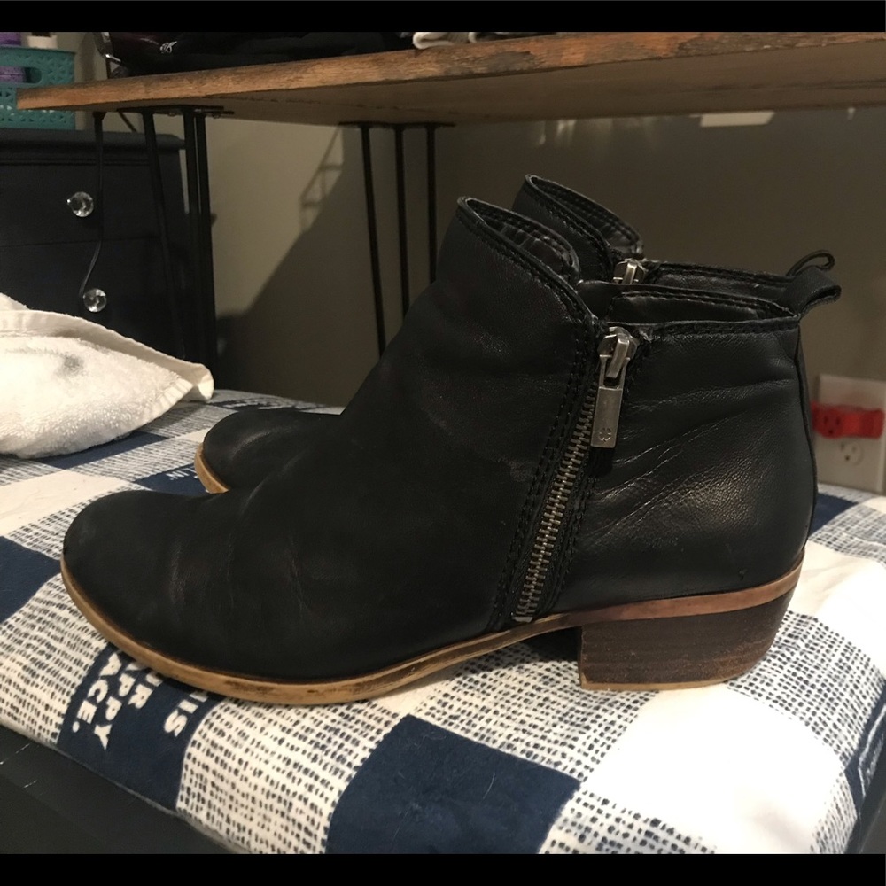 Lucky Brand black leather  ankle bootie